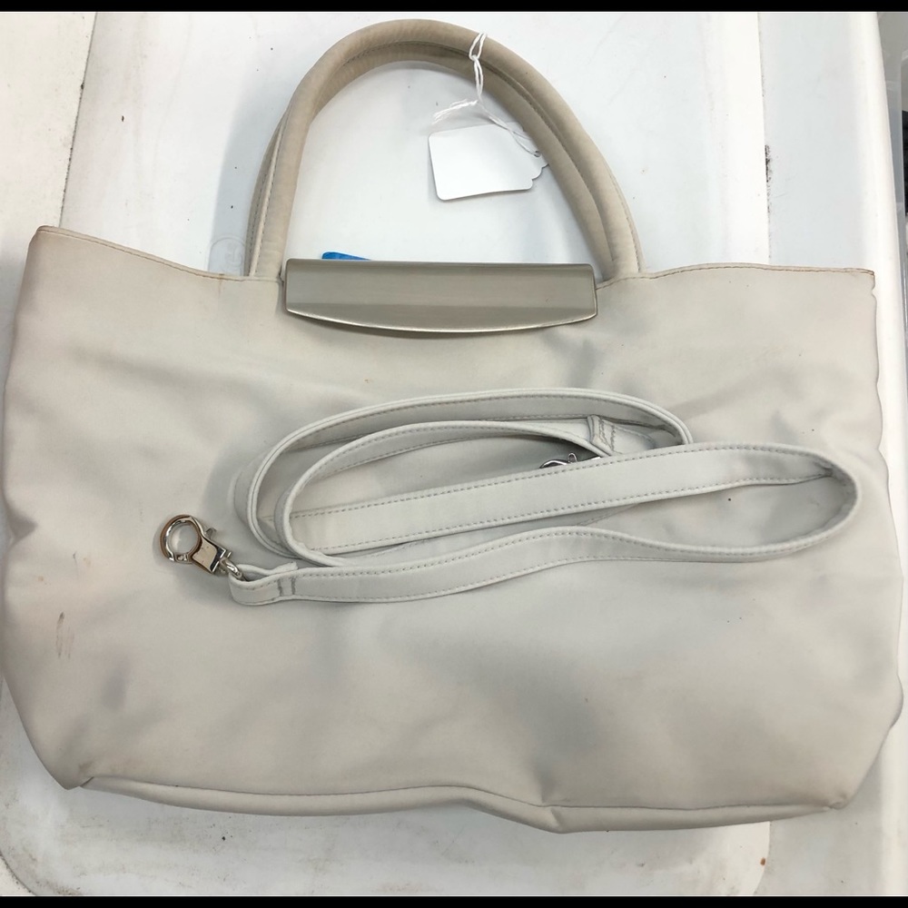 “Silver Blue” handbag with silver hardware
